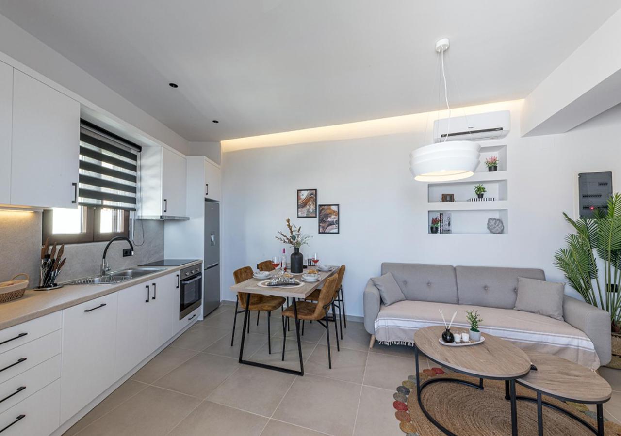 Noemie Apartments Gerani  Bagian luar foto